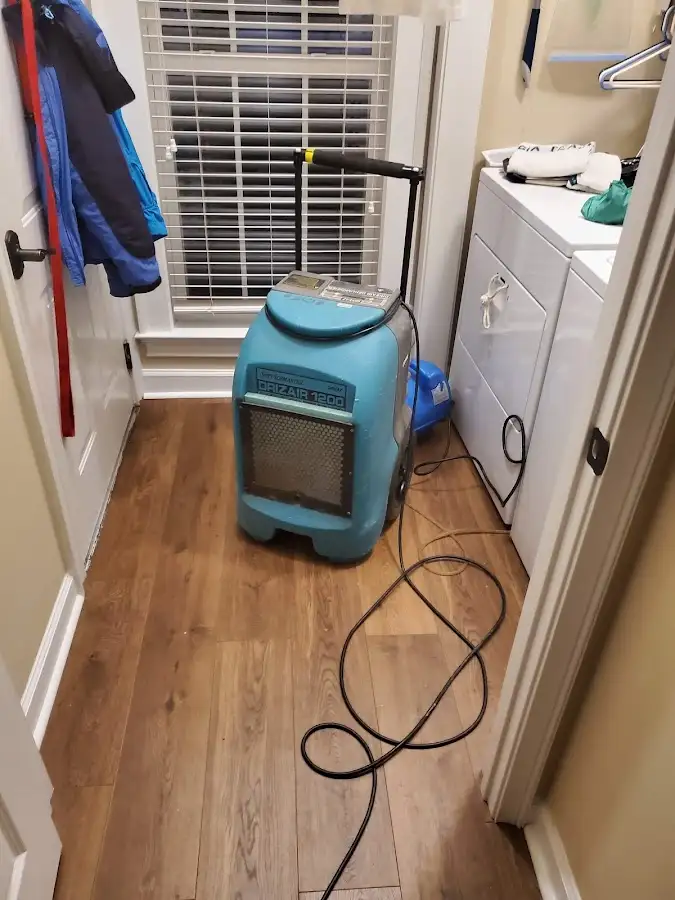 Commercial dehumidifier deployed for Flood Damage Cleanup in Franklin